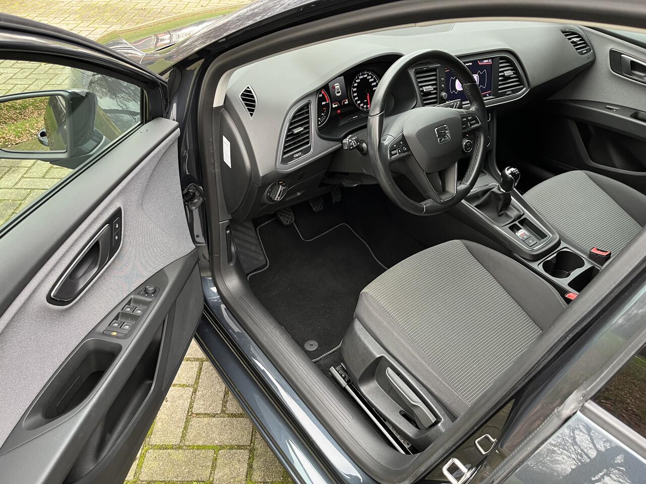 Seat LEON 1.0 TSI Style Ultimate Edition | CAMERA | CARPLAY | CLIMA | CRUISE | NAVI | PDC V&A | STOELVERW.