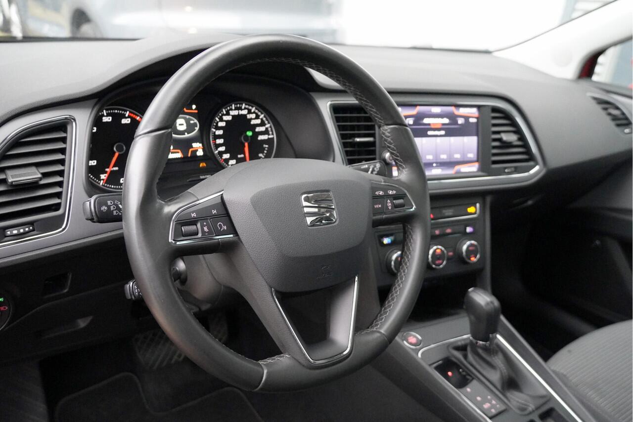 Seat LEON ST 1.5 TSI 150PK! Automaat Style Ultimate Edition BJ2020 Lmv 16" | Led | Pdc | Navi | Beats Audio | Panoramadak | Trekhaak | Achteruitrijcamera | App-Connect | Climate control | Cruise control | Extra getint glas