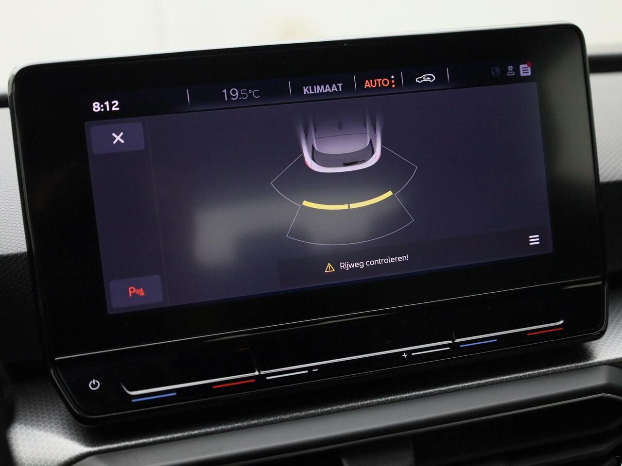 Seat LEON Sportstourer 1.5e TSI 150PK Style DSG automaat · Navigatie · Parkeersensoren · Lane assist · All-season banden ·