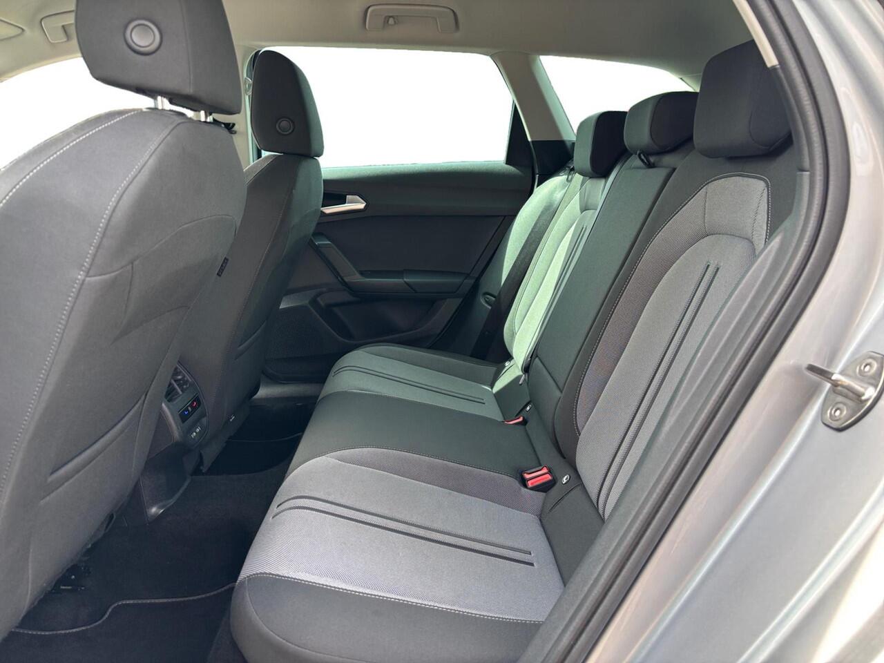 Seat LEON Sportstourer 1.0 eTSI Style Business Intense | NAVI | 1 JAAR GARANTIE |