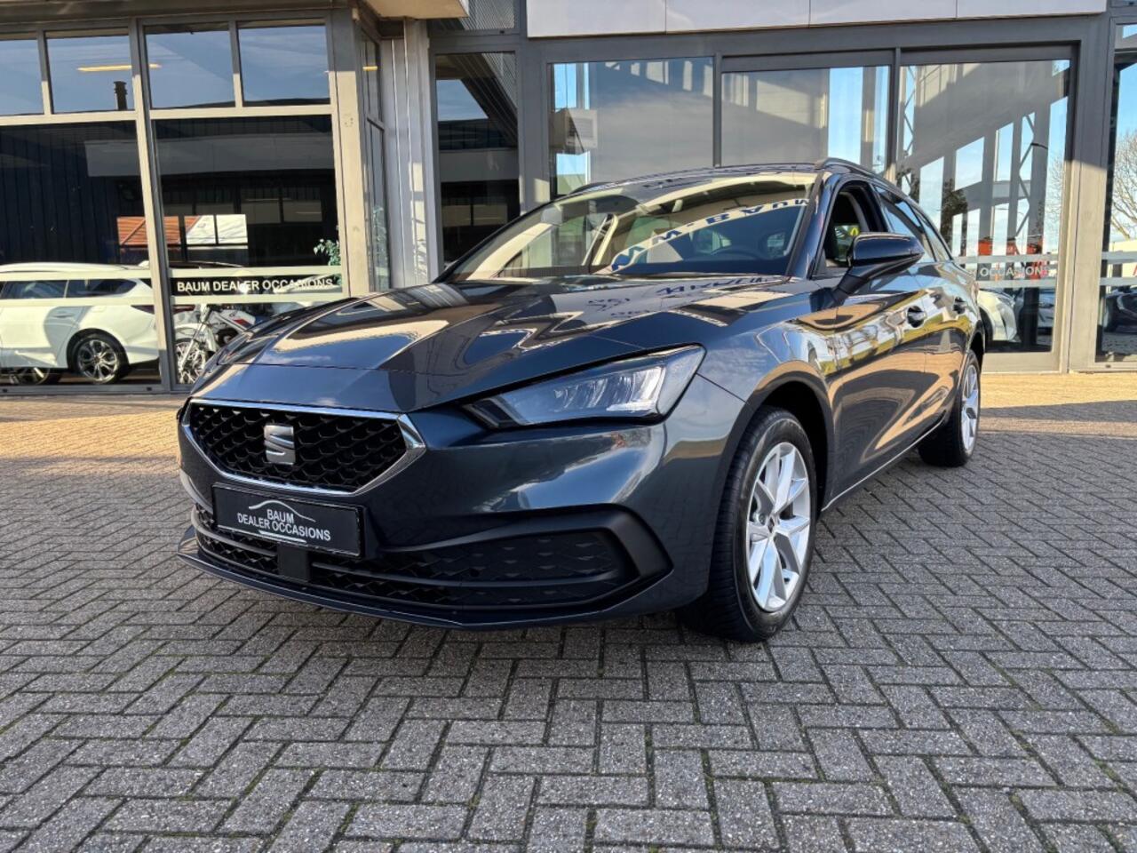 Seat LEON 1.0 ETSI STYLE AUTOMAAT NAVI-CARPLAY WINTERPACK PDC-CAMERA.