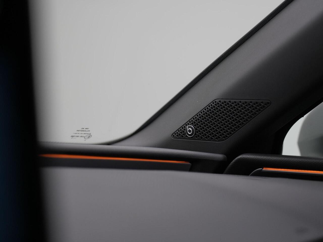 Seat LEON Sportstourer 1.5 TSI e-Hybrid 204 pk DSG FR Business | Panoramadak | Beats | Leder/alcantara | Geheugenstoel | Adaptief onderstel | Matrix LED | Stuur-/stoelverwarming