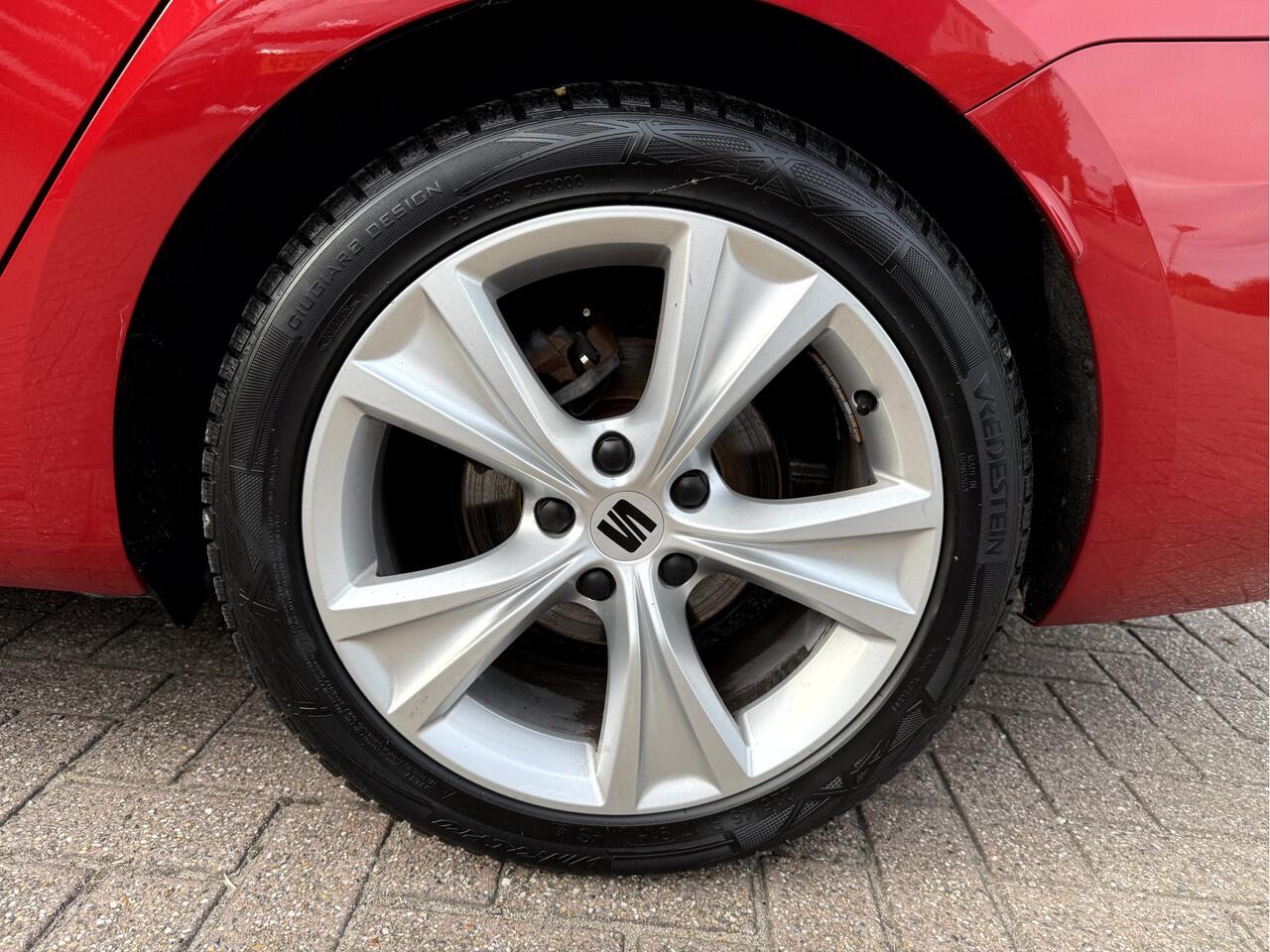 Seat LEON Sportstourer 1.5 eTSI FR Launch Edition Virt.Cockpit, 17''Lmv, App Connect, Sfeer Verlichting