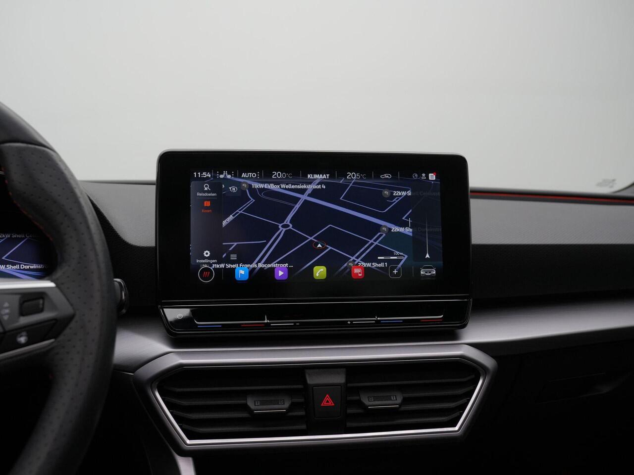 Seat LEON 1.0 TSI 110 pk FR | Panoramadak | Stuur-/stoelverwarming | Achteruitrijcamera | Adaptive Cruise