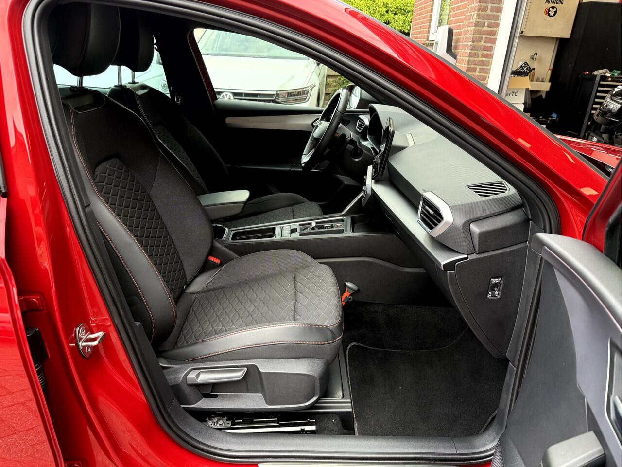 Seat LEON Sportstourer 1.5 eTSI FR Launch Edition Virt.Cockpit, 17''Lmv, App Connect, Sfeer Verlichting