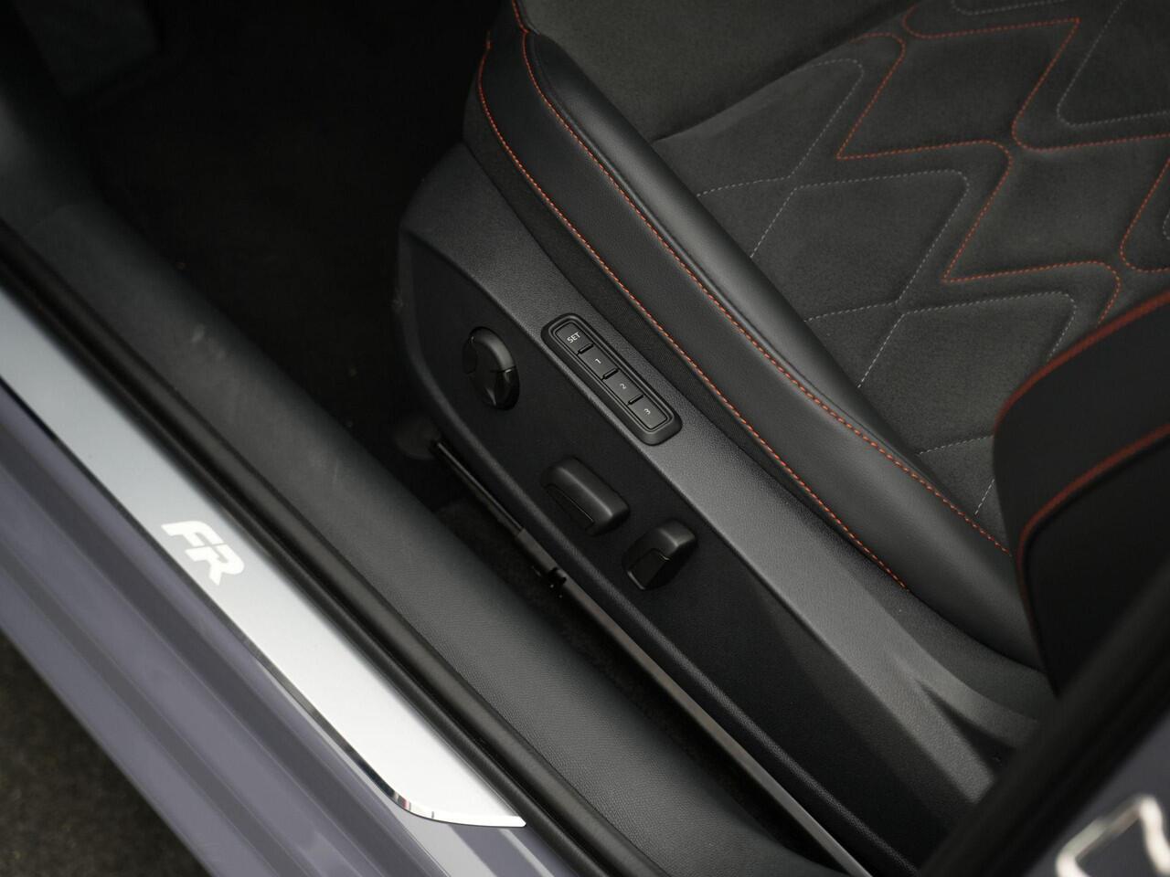 Seat LEON Sportstourer 1.5 TSI e-Hybrid 204 pk DSG FR Business | Panoramadak | Beats | Leder/alcantara | Geheugenstoel | Adaptief onderstel | Matrix LED | Stuur-/stoelverwarming