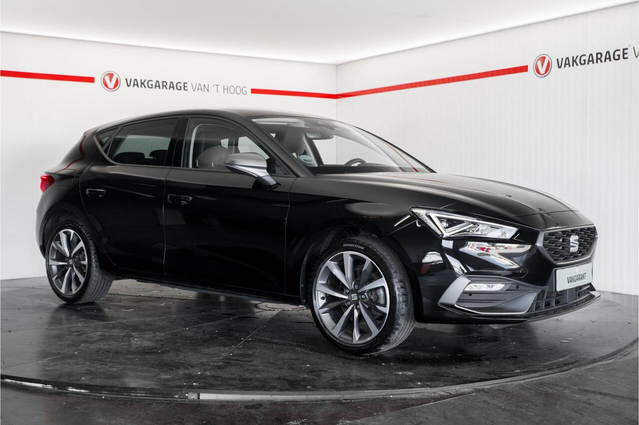Seat LEON 1.4 TSI eHybrid PHEV FR Business Intense ACC Sfeerverlichting Leder/Alcantara