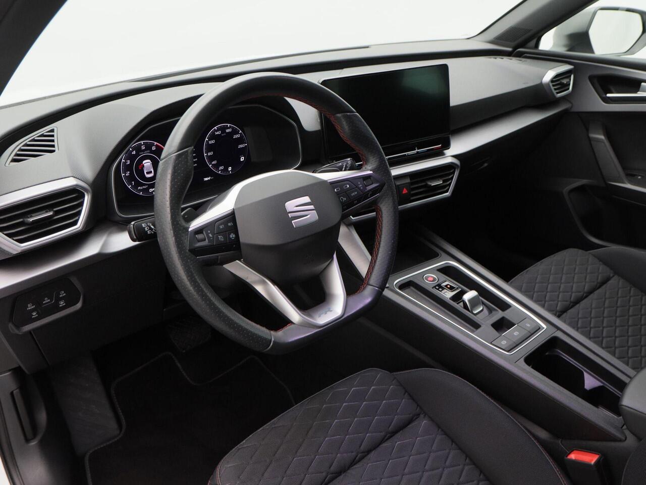 Seat LEON Sportstourer 1.0 eTSi 110 Pk Automaat FR Business | LED | Virtual Cockpit | Navigatie | Climate | Lane Assist | PDC achter | 17 Inch | 78.647 Km!!