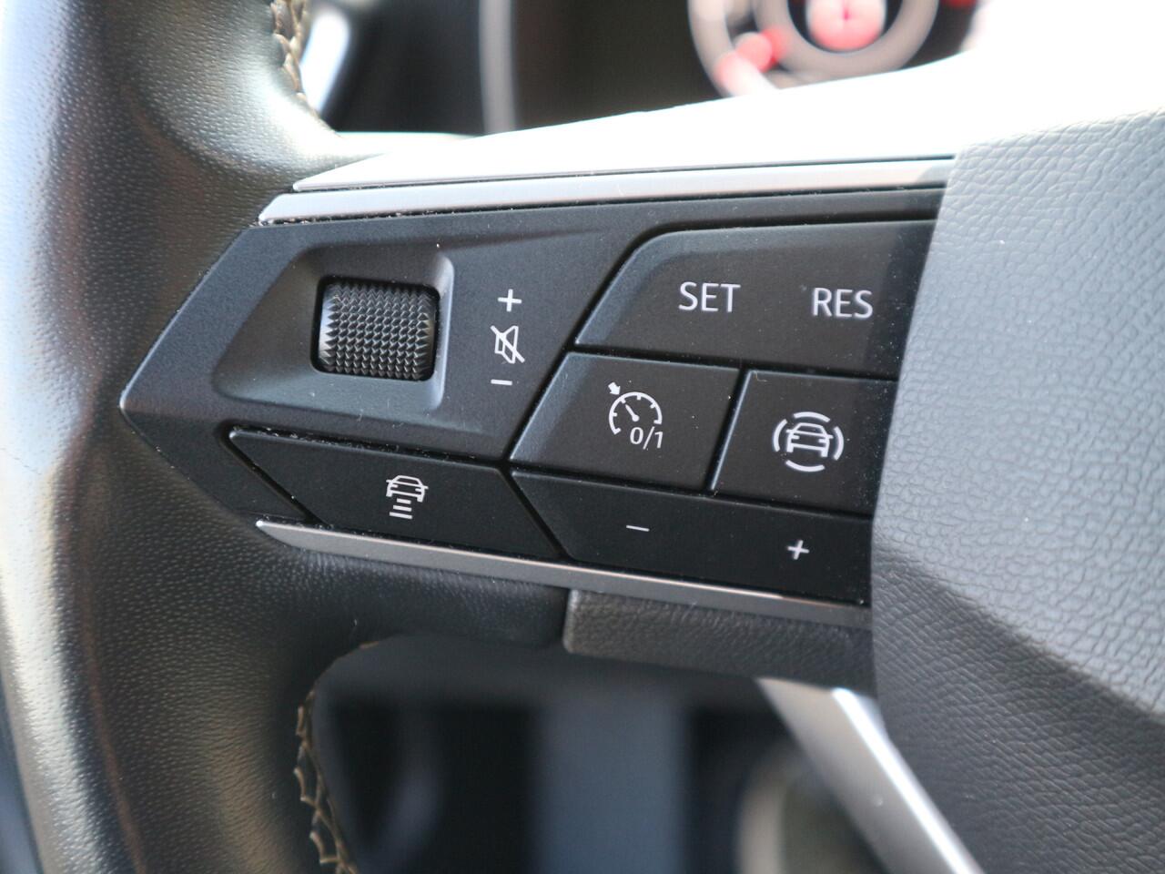 Seat LEON Sportstourer 1.0 TSI Style Business Intense virtual clima