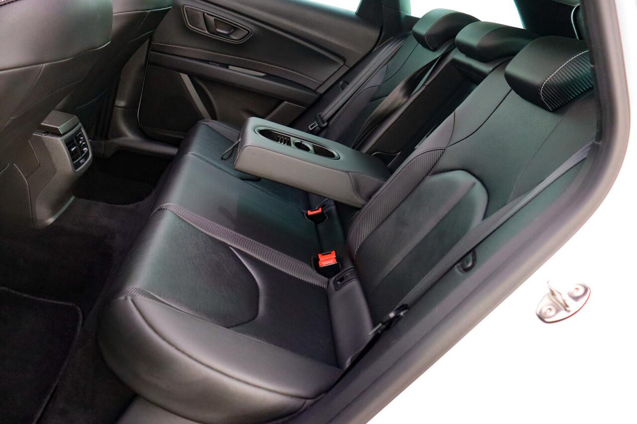 Seat LEON ST 2.0T 300Pk 4DRIVE CUPRA PANO | LEDER | DCC | VIRTUAL | CAMERA | CARPLAY | MILLTEK | ACC | STOELVERW | LMV 19''