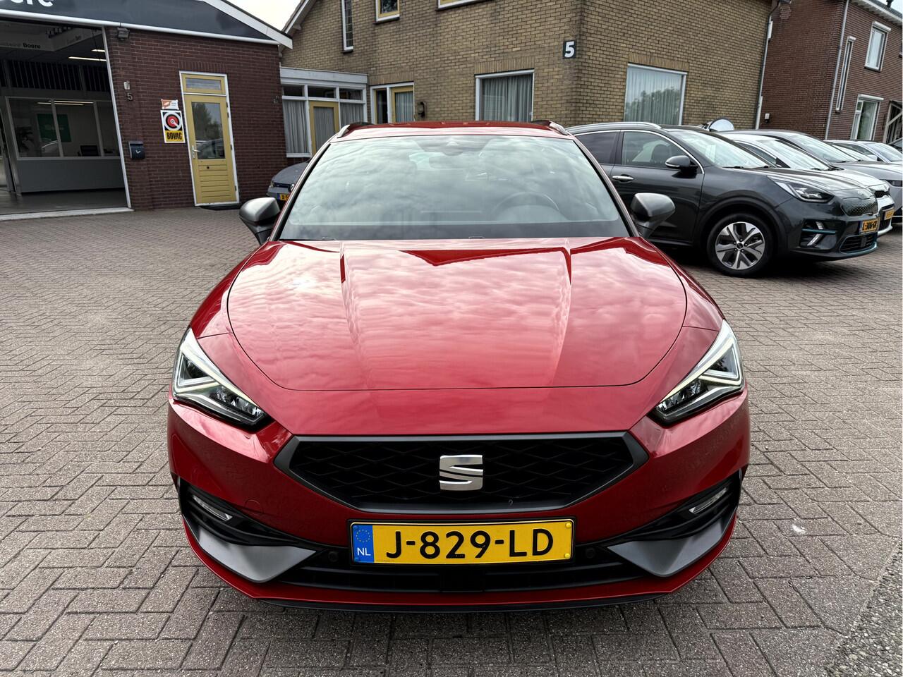 Seat LEON Sportstourer 1.5 eTSI FR Launch Edition Virt.Cockpit, 17''Lmv, App Connect, Sfeer Verlichting