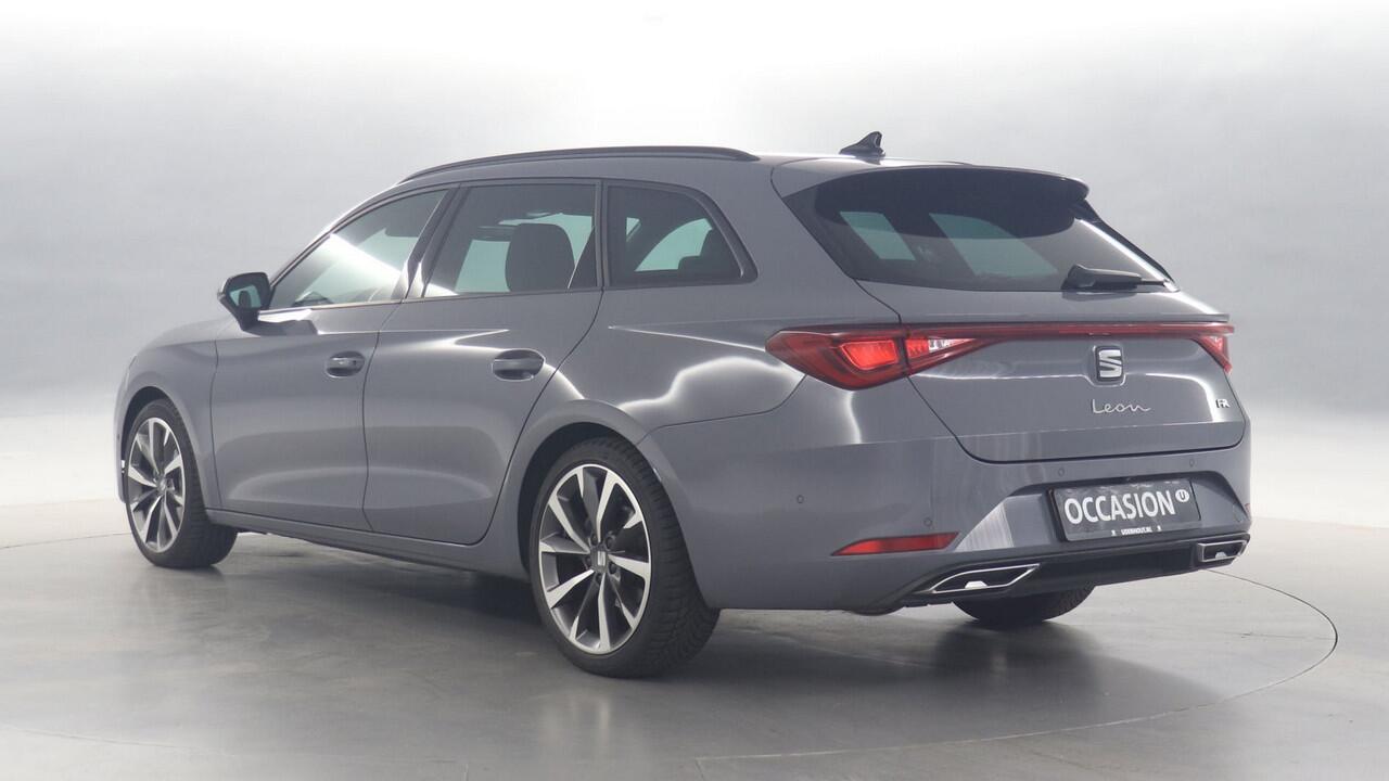 Seat LEON Sportstourer 1.5 TSI 150pk FR Business Intense / Navigatie / Camera / Stoelverwarming