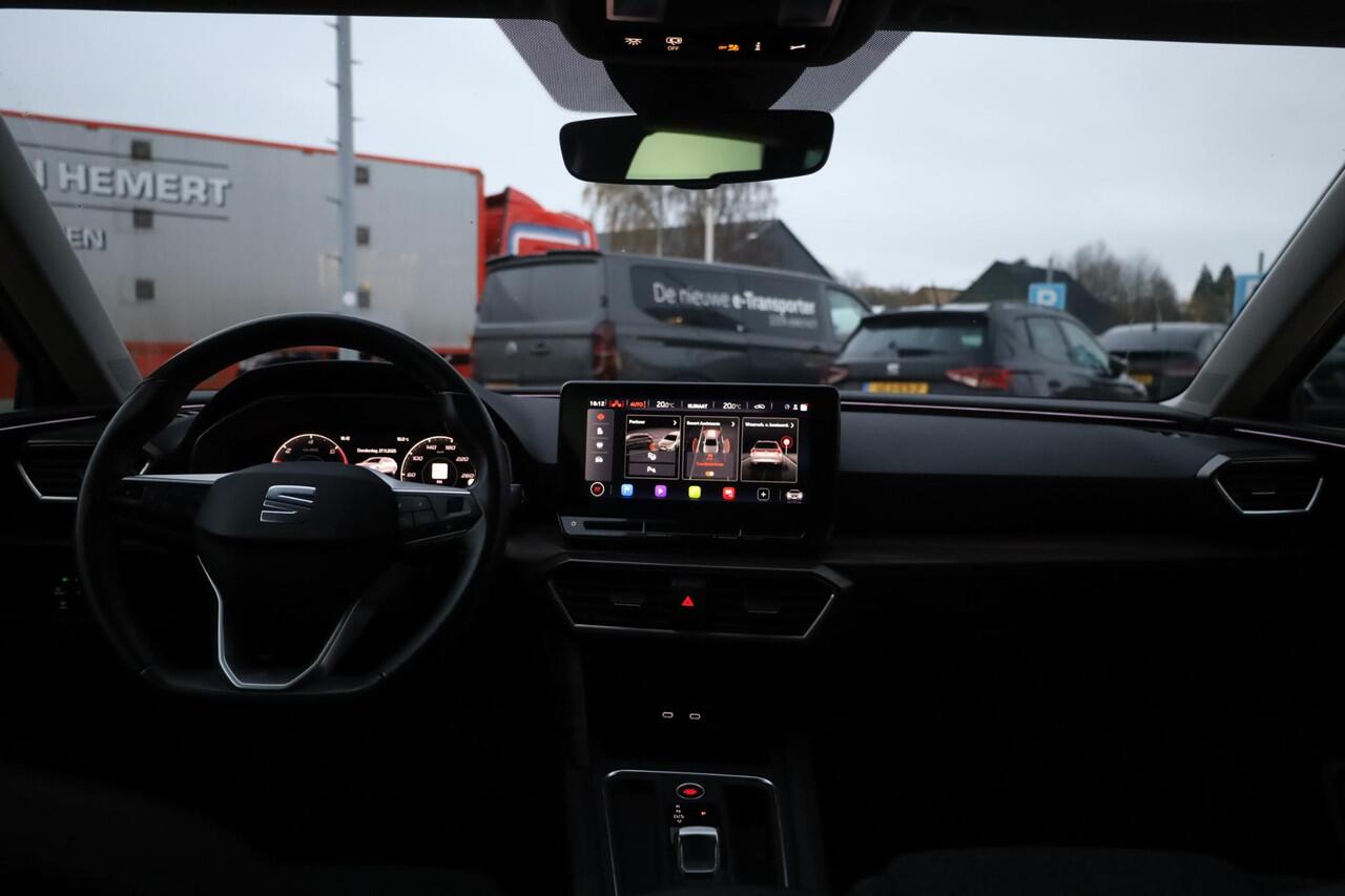 Seat LEON Sportstourer 1.4 TSI eHybrid PHEV Xcellence ACC side assist achteruitrijcamera elektrische achterklep keyless navigatie pdc voor en achter LED verlichting 17" LMV spiegel pakket full link carplay voorbereiding draadloos app connect