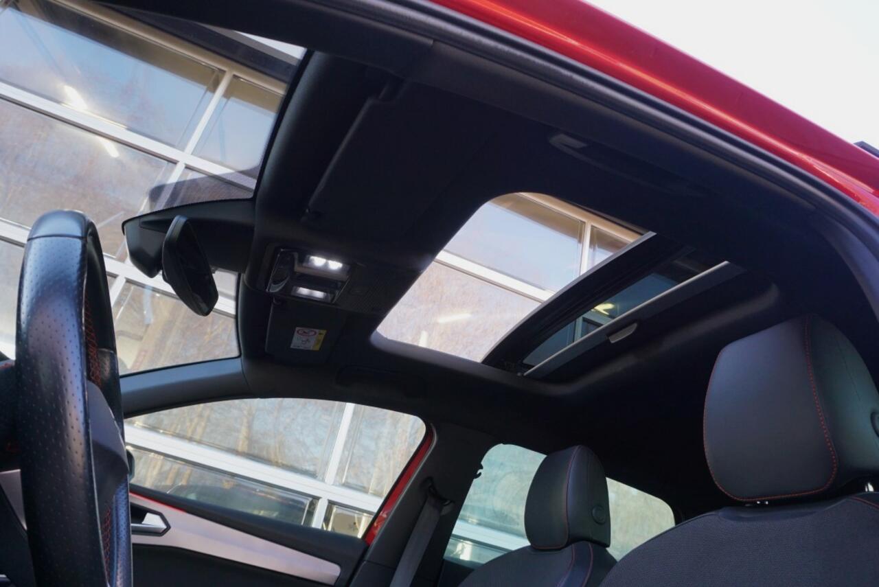 Seat LEON 1.0 TSI FR Launch Edition Camera/Trekhaak/Panodak!