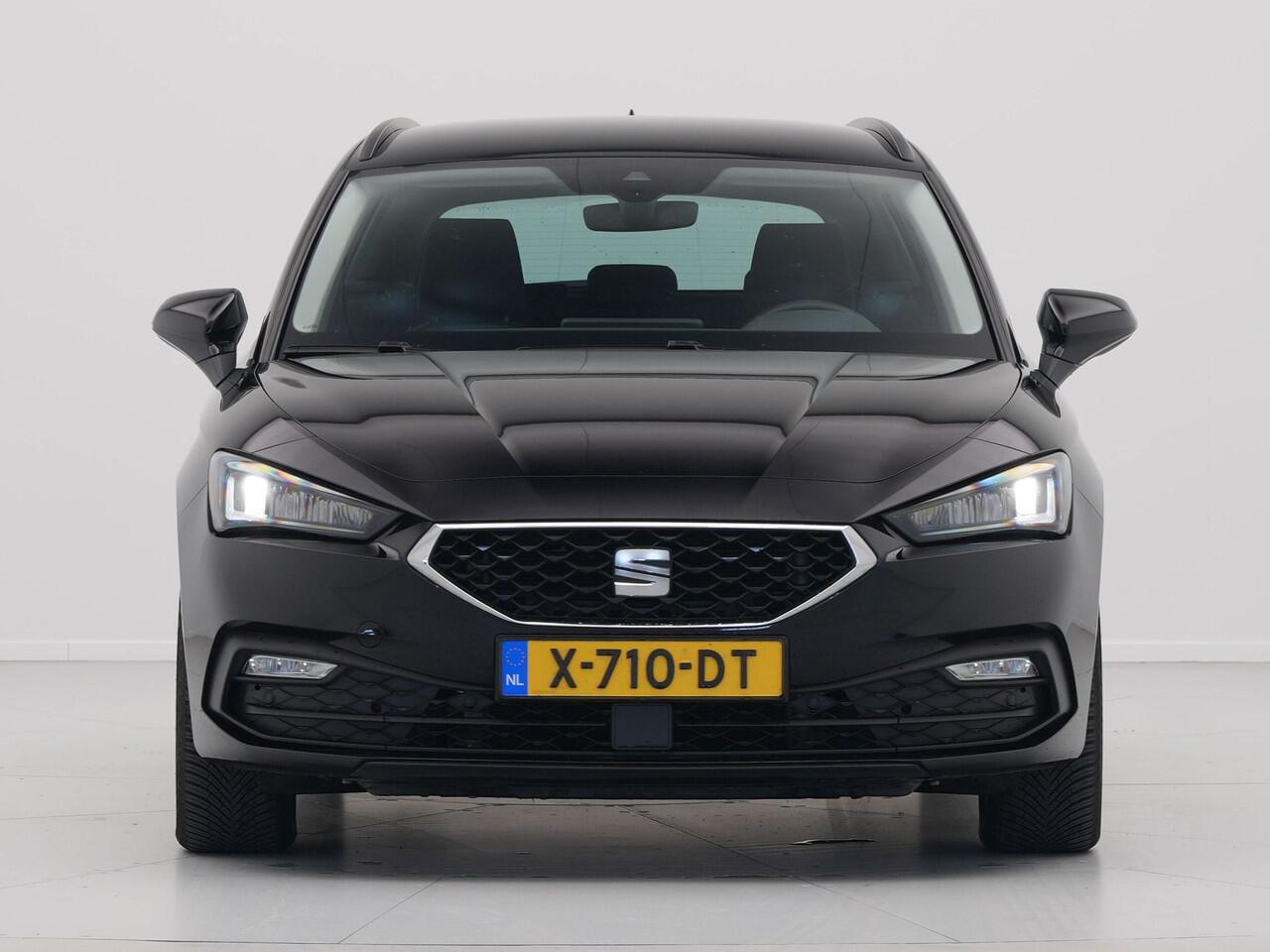 Seat LEON Sportstourer 1.0 eTSI 110pk DSG Style Business Intense Navigatie Camera Acc Carplay Lm Velgen 335