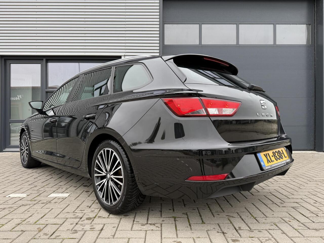 Seat LEON ST 1.0 EcoTSI Style Business Intense ?Navigatie ?Apple Carplay & Android Auto ?Keyless ?Lane Assist ?Climate ?Cruise ?Parkeersensoren ?Lichtmetaal 17"