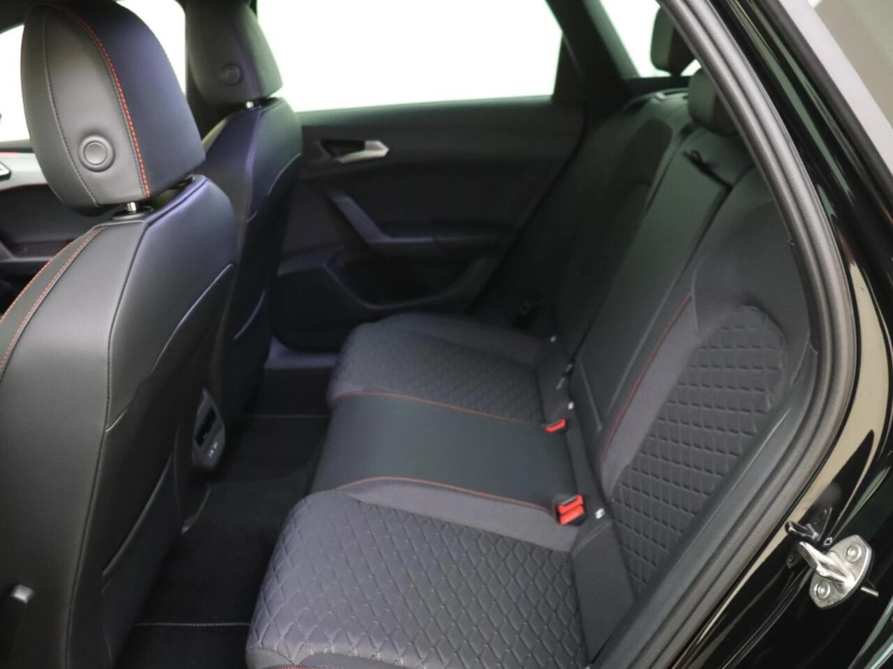 Seat LEON Sportstourer 1.5 TSI e-Hybrid FR Business