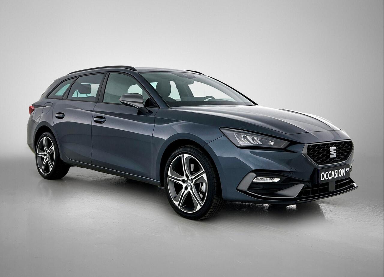 Seat LEON Sportstourer 1.5 TSI 204pk e-Hybrid FR Business DSG / Camera / Cruise control / Navigatie