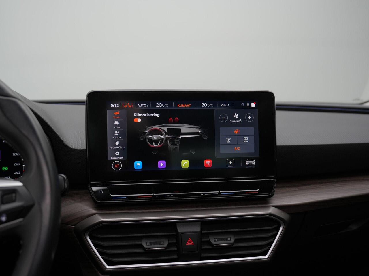 Seat LEON Sportstourer 1.5 eTSI 150 pk DSG Xcellence | Panoramadak | Beats | Stuur-/stoelverwarming | Achteruitrijcamera | Navigatie