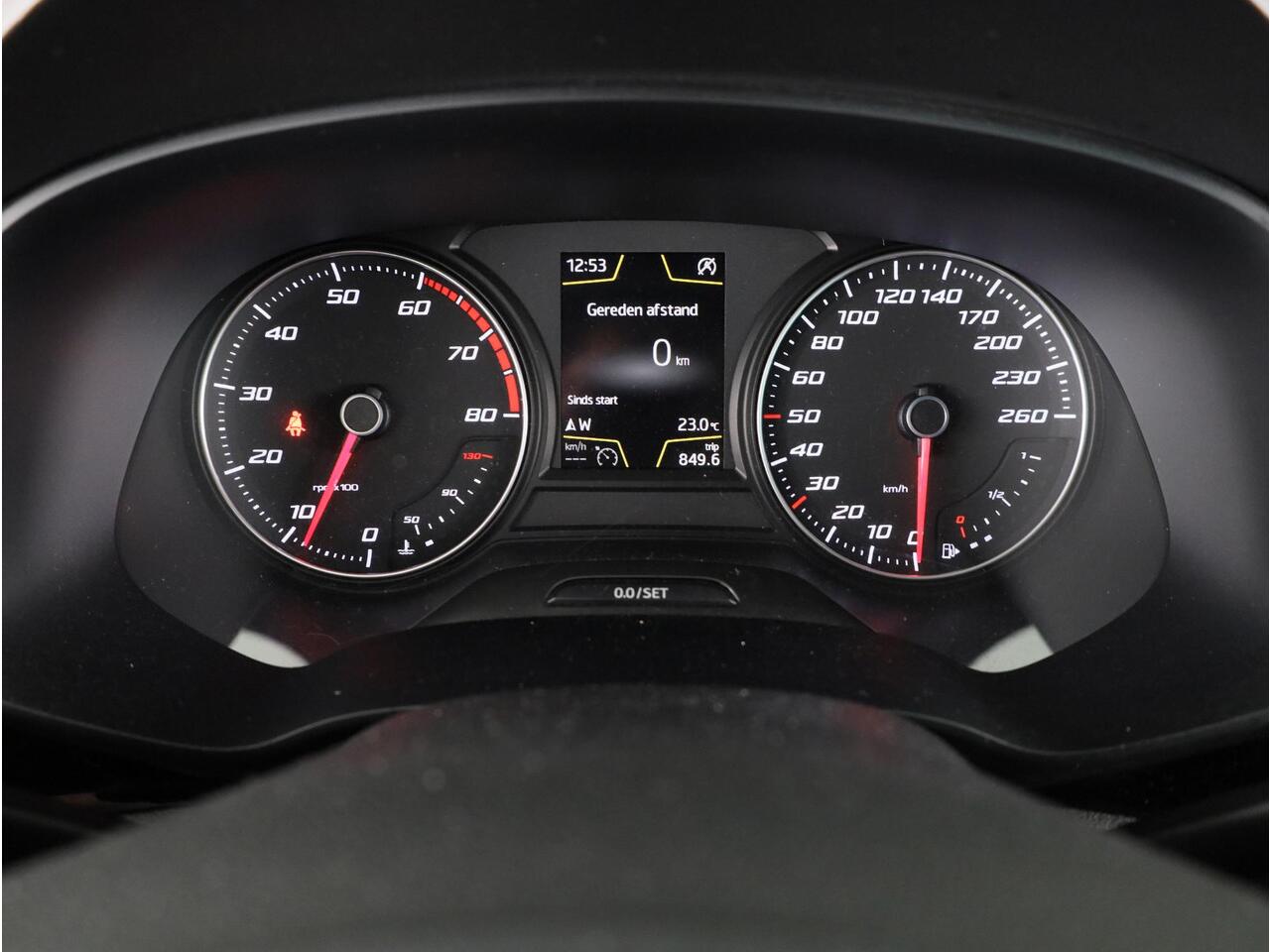 Seat LEON 1.4 EcoTSI FR Business Intense 110pk | Navigatie | Led koplampen | Apple Carplay /-Andriod auto | Climatronic