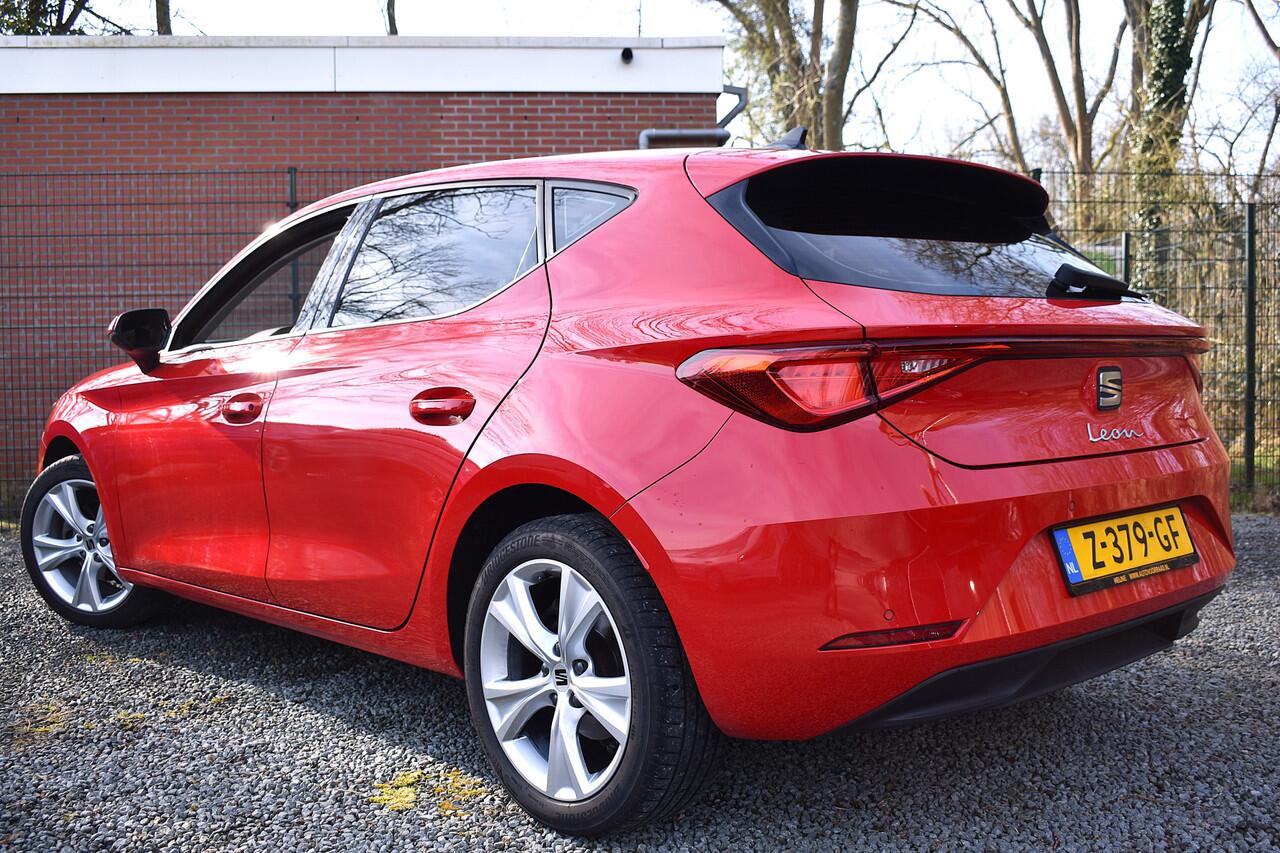 Seat LEON TSI 110PK STYLE BUSINESS VIRTUAL/PDC/ECC