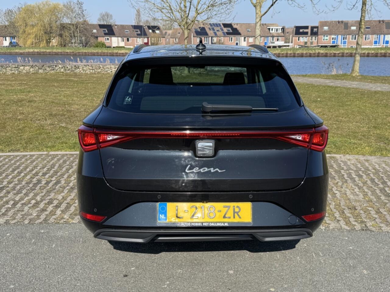 Seat LEON 1.0 eTSI Style Business intens | Camera | Carplay