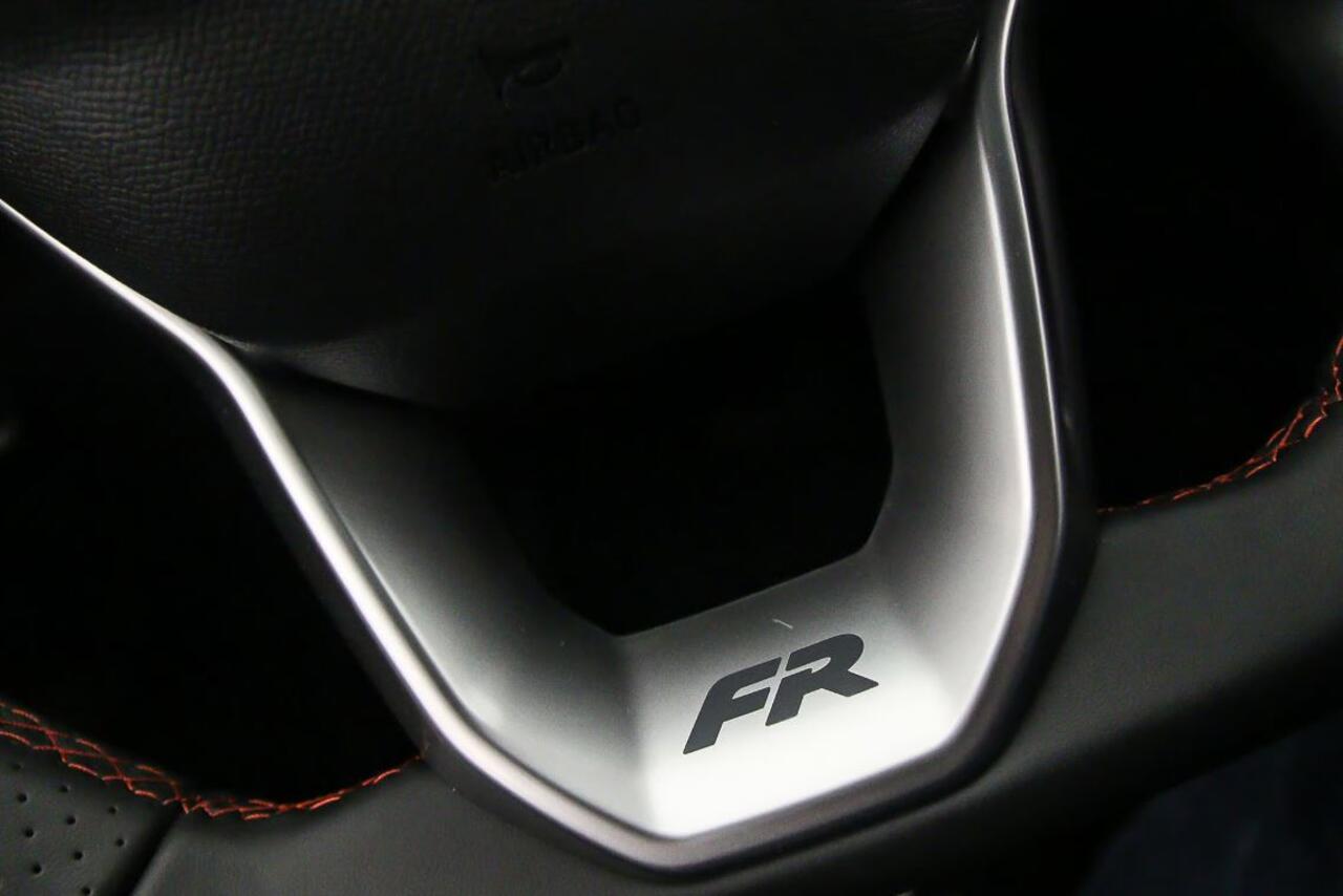 Seat LEON Sportstourer 1.5 TSI e-Hybrid FR Business Wegklapbare trekhaak / 'Black Pack' / Safe & Driving Pack