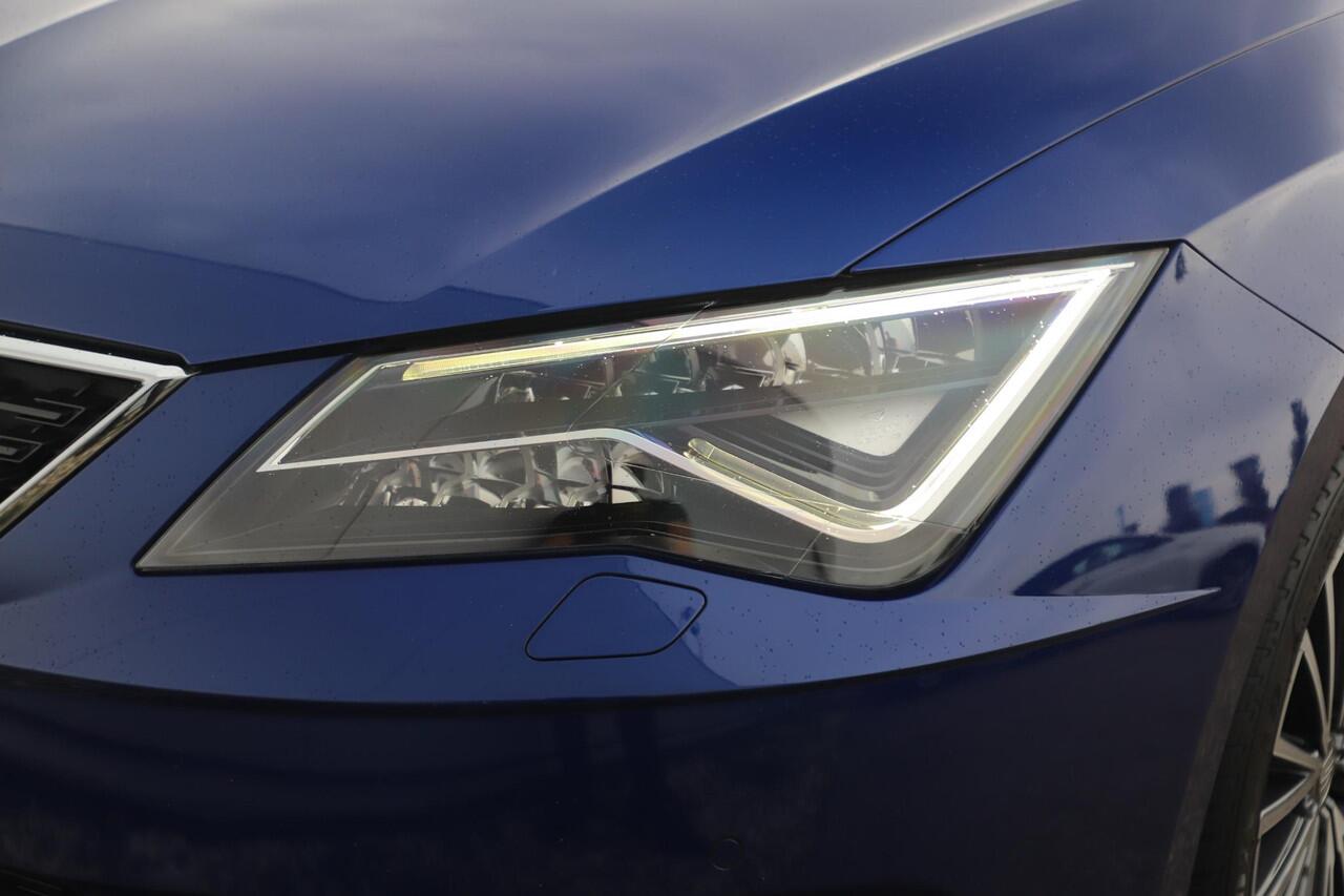 Seat LEON 1.0 TSI Style Ultimate Edition Beats 116PK Virtual Cockpit Full LED 17 inch Navigatie Achteruitrijcamera Clima Keyless Stoelverwarming Lane Assist