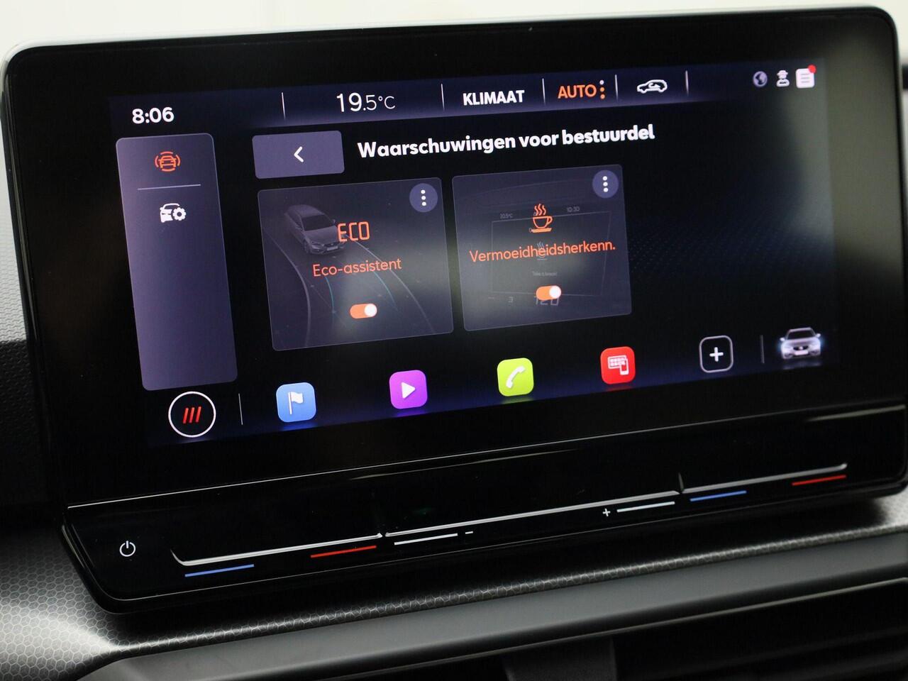 Seat LEON Sportstourer 1.5e TSI 150PK Style DSG · Navigatie · Parkeersensoren · Lane assist