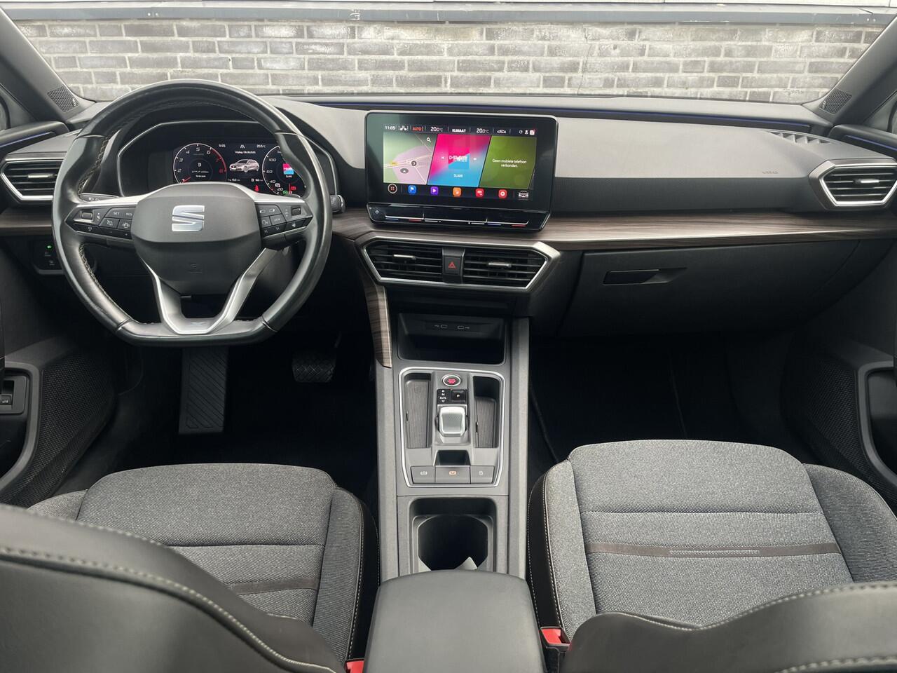 Seat LEON Sportstourer 1.5 eTSI Xcellence M-Hybrid | Elek Trekhaak | Sfeerverl. | LED | Carplay | Camera | Navi | Keyless | Adap. Cruise