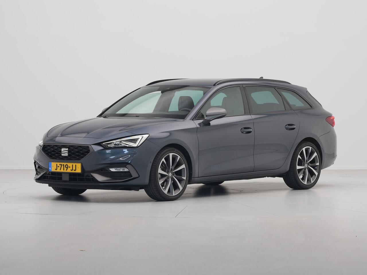 Seat LEON Sportstourer 1.5 TSI FR Launch Edition Navigatie Sideassist Stoelverwarming Parkassist Carplay 245