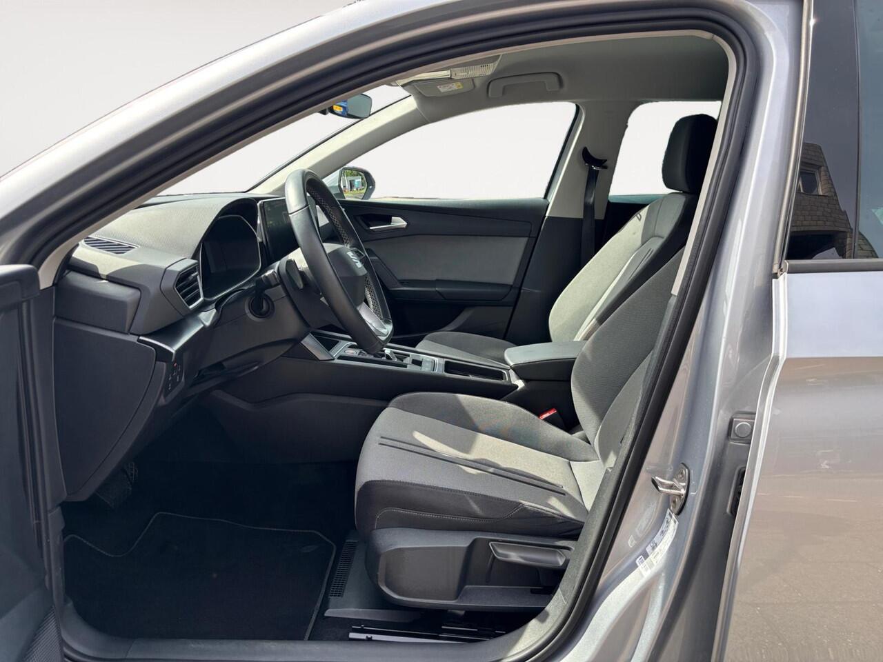 Seat LEON Sportstourer 1.0 eTSI Style Business Intense | NAVI | 1 JAAR GARANTIE |