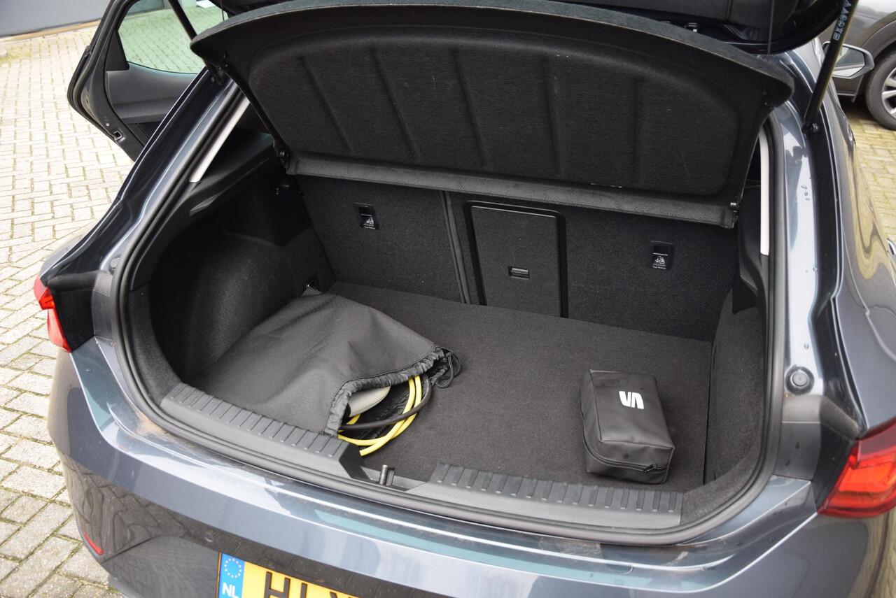 Seat LEON 1.4 TSI eHybrid PHEV FR | SOH 100%| stuurwiel verwarmd | lederen/stof bekleding |