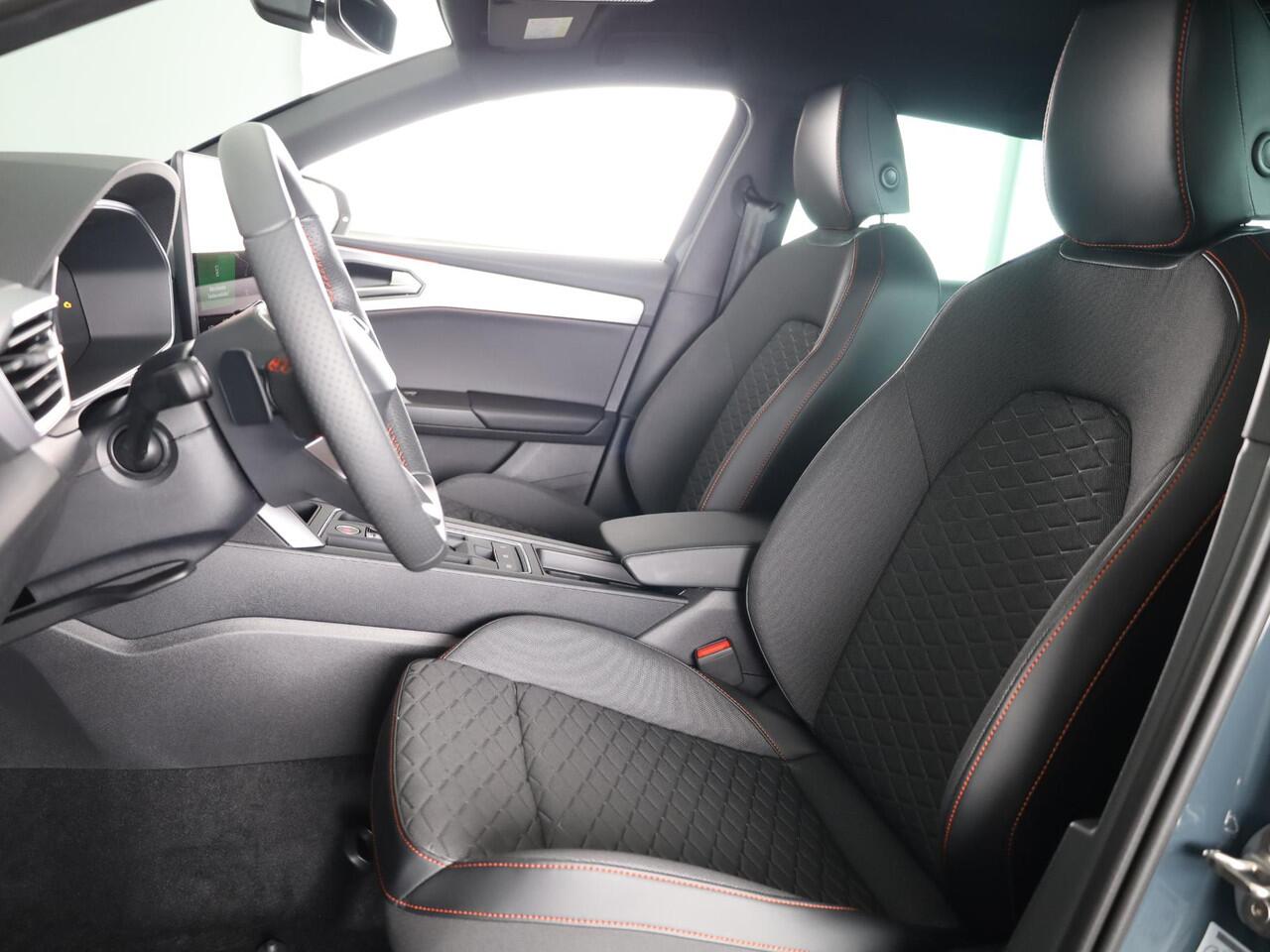 Seat LEON Sportstourer FR Business PHEV 1.5 TSI 204 pk 6 versn. DSG | Black Pack | Trekhaak | Safe & Driving Pack | | 18 inch