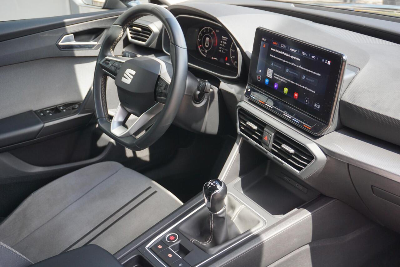 Seat LEON Sportstourer 1.0 TSI Style | groot navi | digitale cockpit
