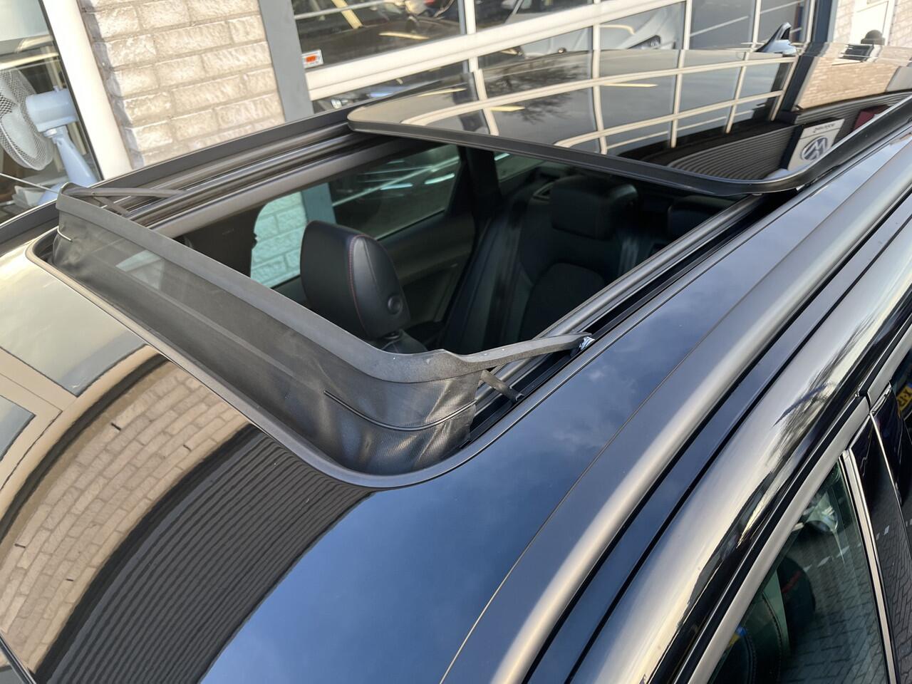 Seat LEON Sportstourer 1.4 TSI eHybrid PHEV FR / AUTOMAAT/ PANO/ FULL LINK/ STOEL + STOELVERW./ ELEK. STOELEN/ PARK. SENSOREN + CAMERA/ LED/ ADAPT. CRUISE/ DAB/ 18'' LMV