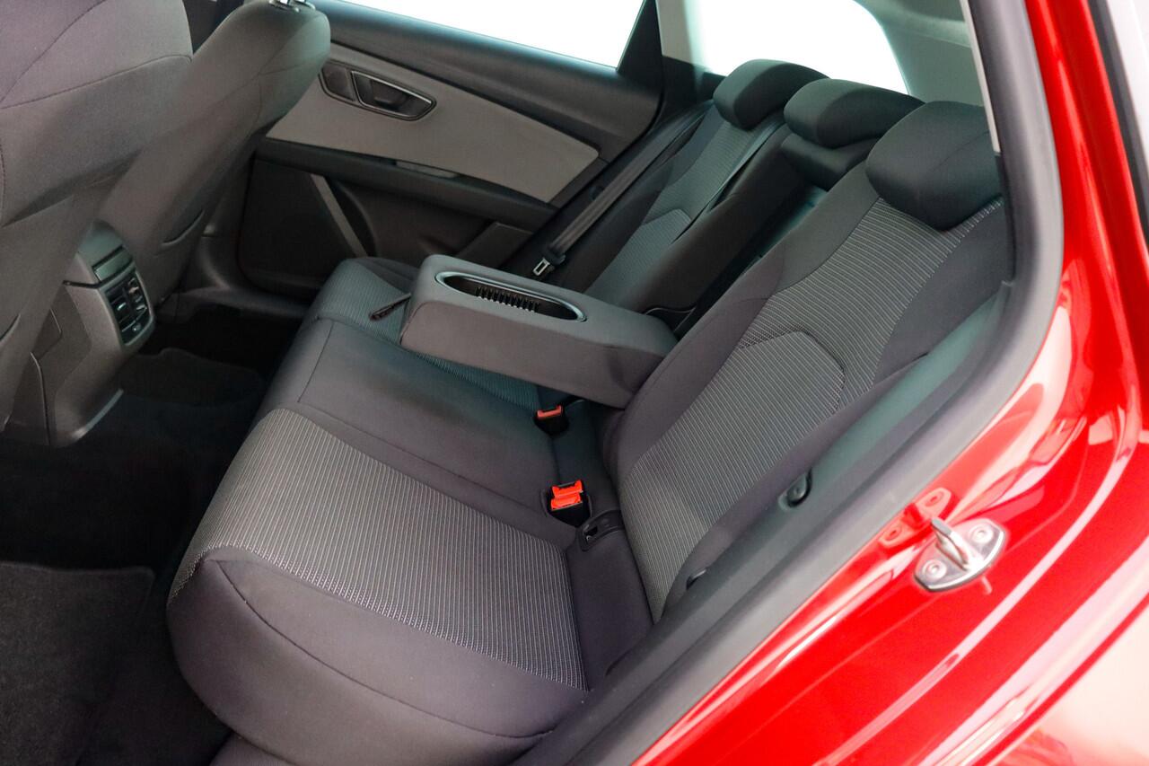 Seat LEON ST 1.5TSI Intense ADAPT CRUISE | CAMERA | CARPLAY | ELEK. INKL. SPIEGELS | CLIMA