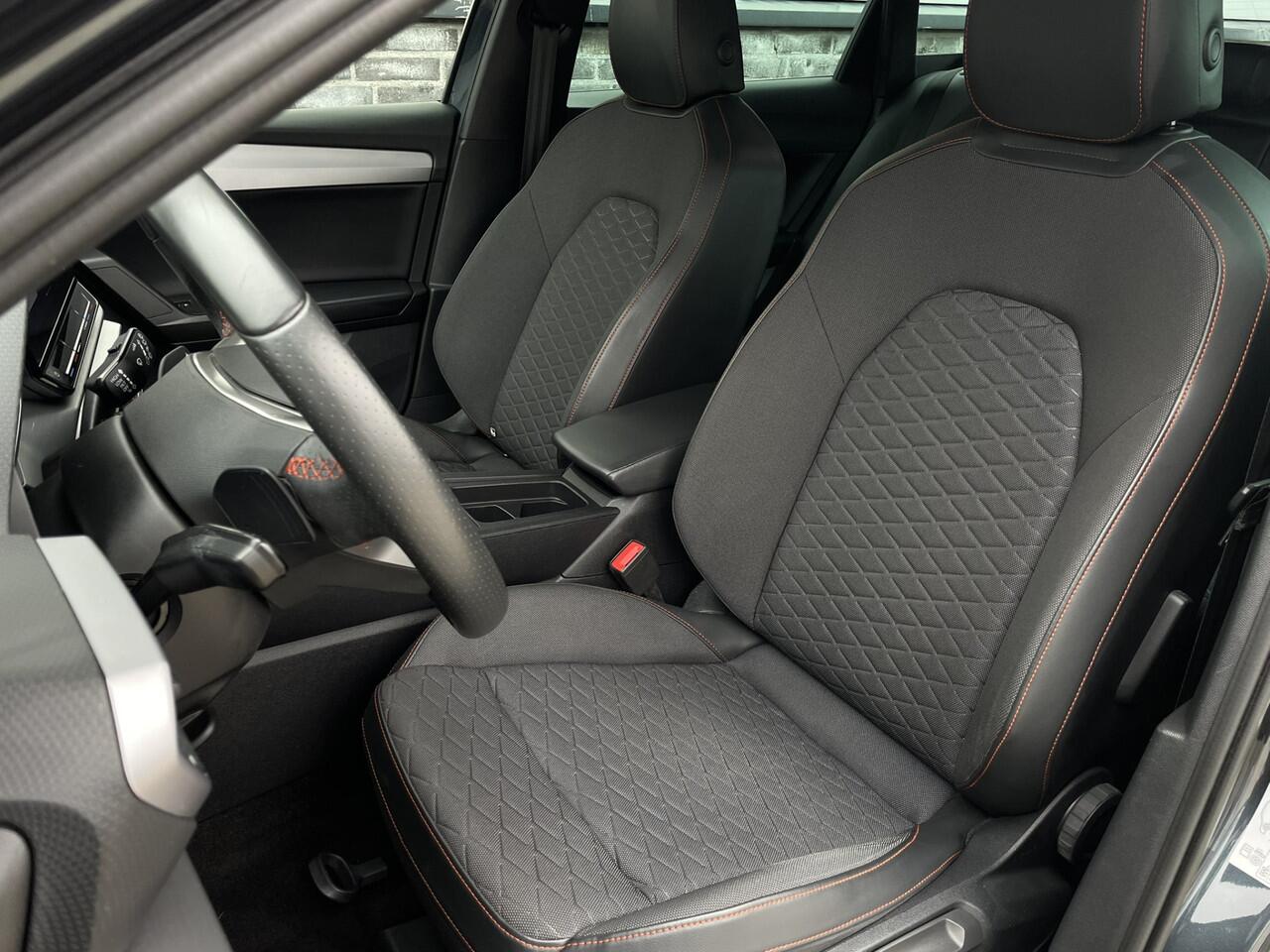 Seat LEON Sportstourer 1.5 eTSI FR | Elek. Trekhaak | LED | Carplay | Camera | Navi | Keyless | Adap. Cruise