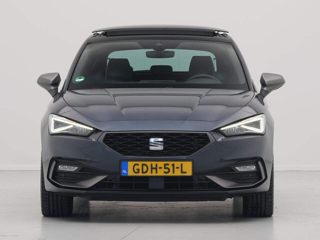 Seat LEON 1.4 TSI eHybrid PHEV 204pk FR Business Intense Panorama Navigatie Stoel/stuurverwarming Keyless Acc 341