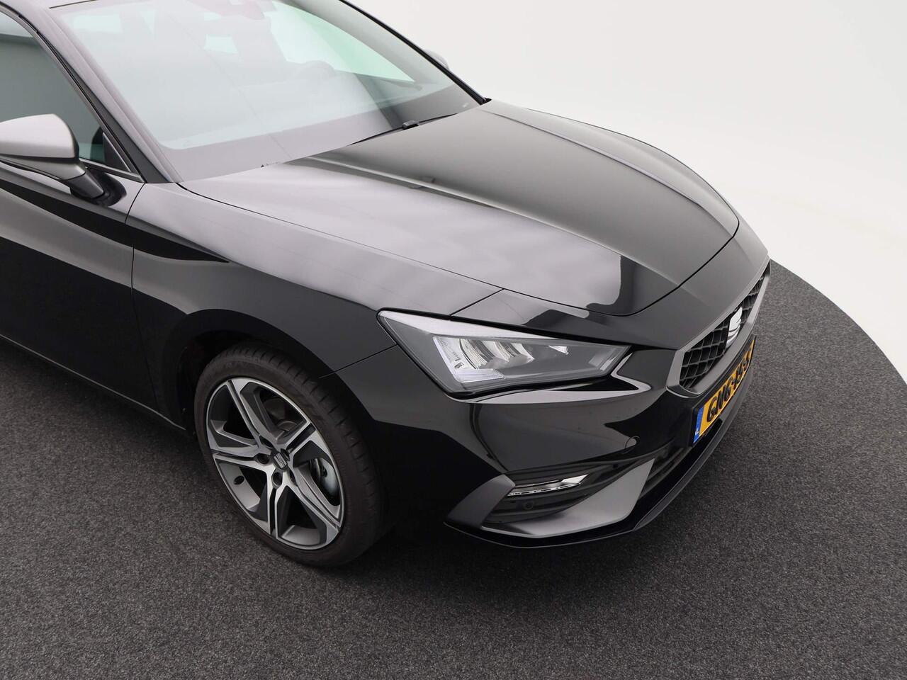 Seat LEON Sportstourer 1.5 TSI e-Hybrid FR PHEV First Edition Adaptive Cruise | Carplay| Camera | Privacy Glas | Parkeersensoren | Climate Control | 18 Inch | 20.253 Km!!