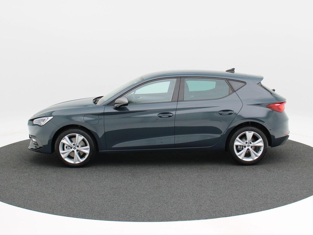 Seat LEON FR Business 1.5 TSI eHybrid PHEV 204pk | Trekhaak | Achteruitrijcamera | Navigatie | Cruise control