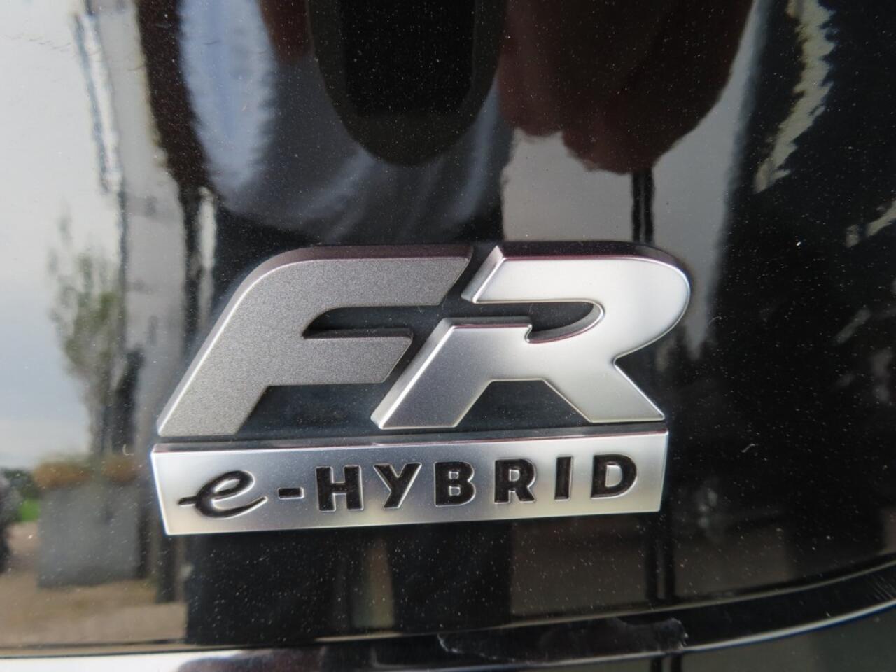 Seat LEON 1.4 TSI eHybrid PEHV FR Business Intense Pano 2021