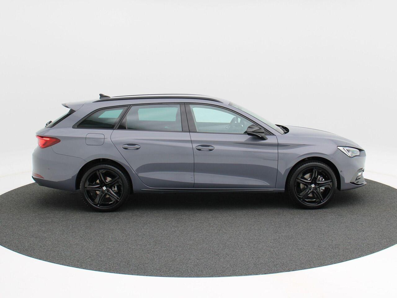 Seat LEON Sportstourer FR Business 1.5 TSI eHybrid PHEV 204pk | Trekhaak | Adaptive cruise control | Achteruitrijcamera | Black pack