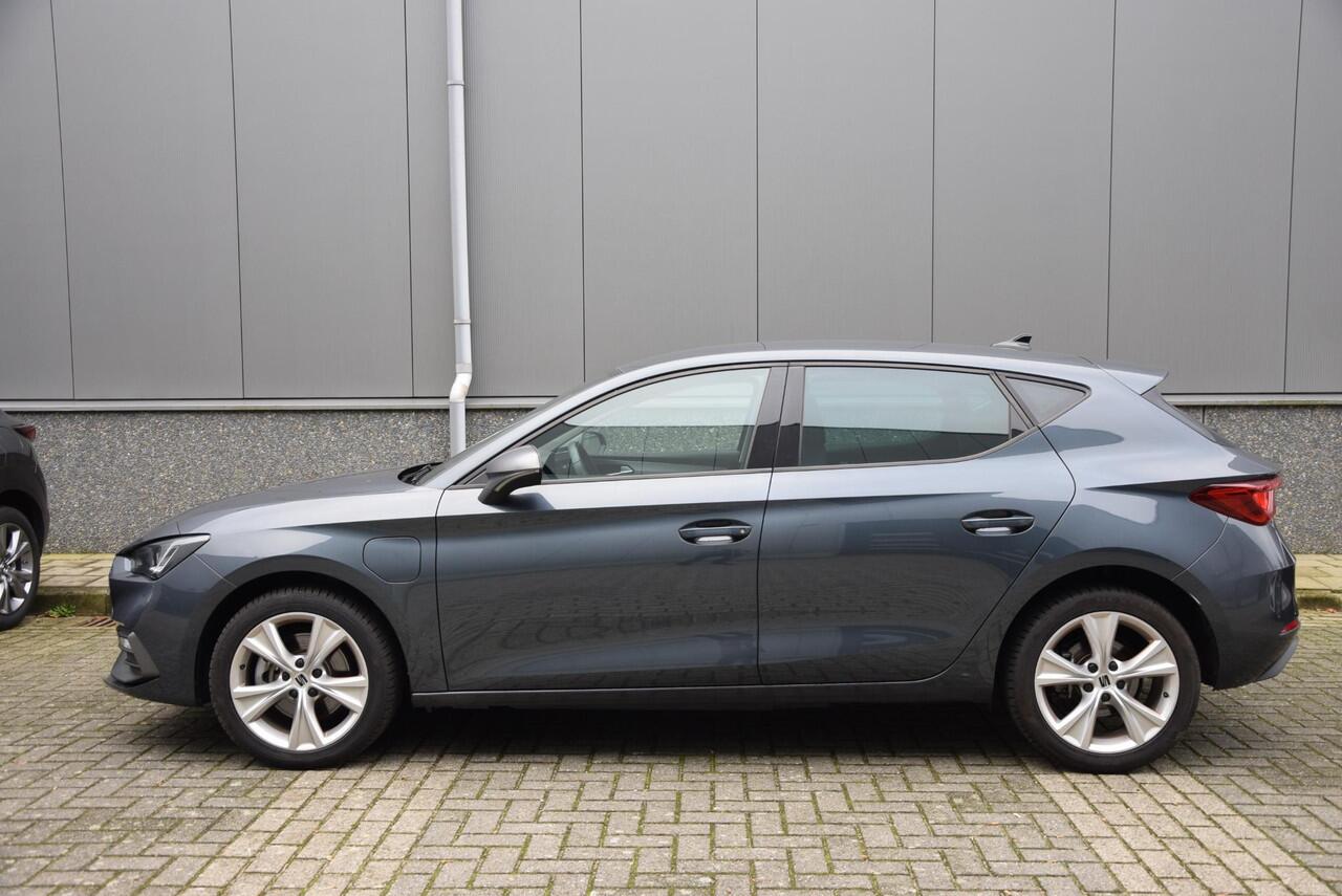 Seat LEON 1.4 TSI eHybrid PHEV FR | SOH 100%| stuurwiel verwarmd | lederen/stof bekleding |