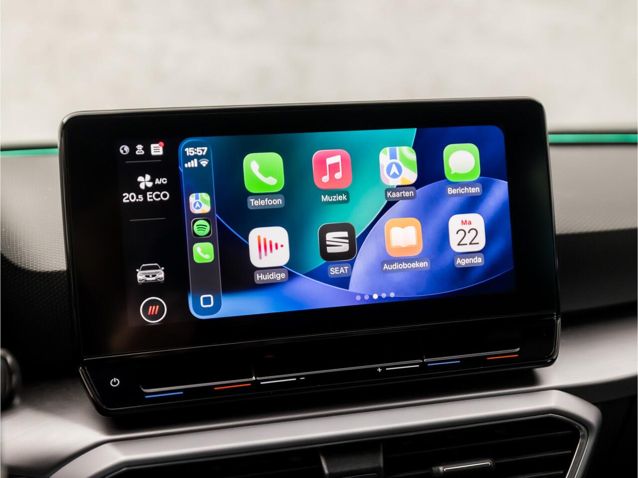 Seat LEON Sportstourer 1.4 TSI FR eHybrid PHEV Sport 204Pk Automaat (APPLE CARPLAY, GROOT NAVI, CAMERA, SFEERVERLICHTING, LEDER, SPORTSTOELEN, TREKHAAK, KEYLESS, ADAPTIVE CRUISE, NIEUWSTAAT)