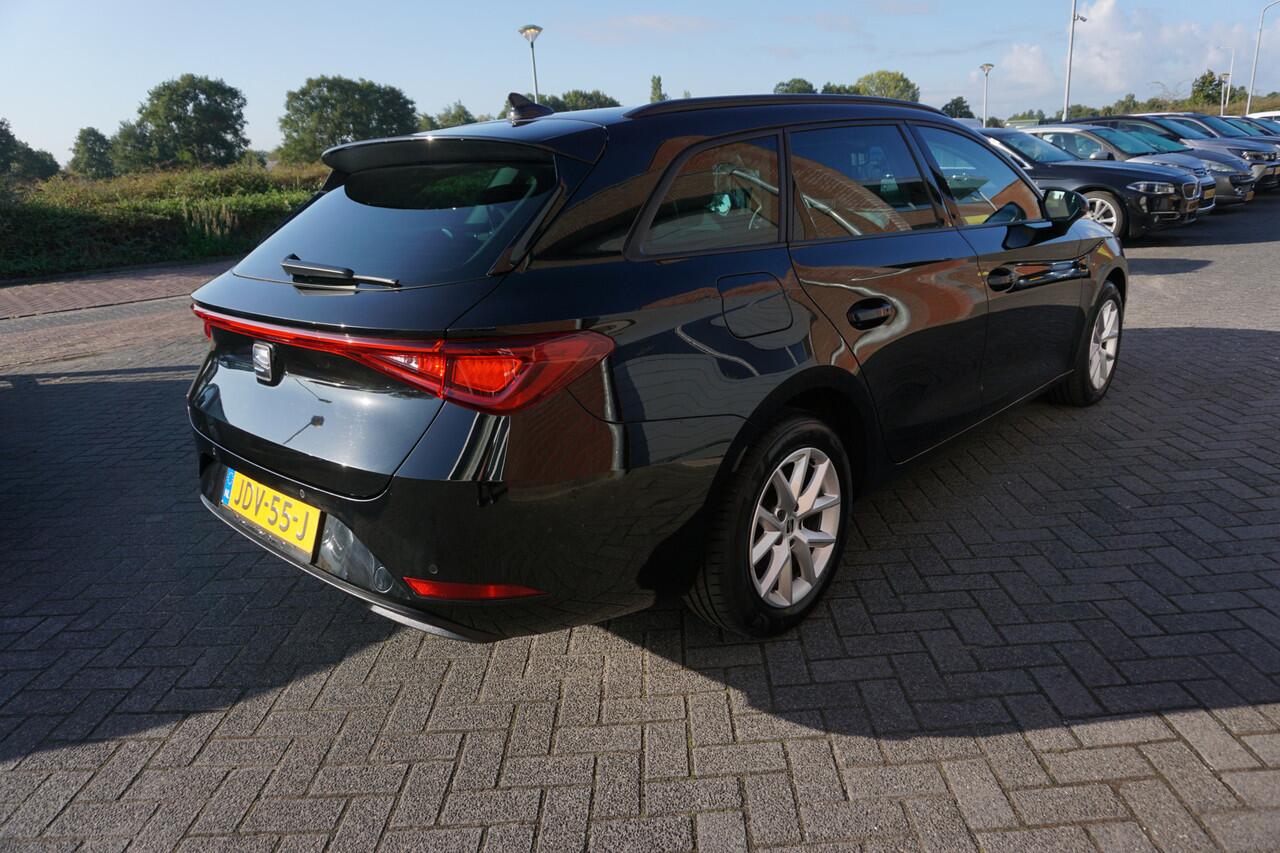 Seat LEON Sportstourer 1.5 eTSI 150PK AUTOMAAT STYLE CAMERA ANDROID-APPLECARPLAY(NAVI) STOEL+STUURVERWARMING PDC V+A ECC AIRCO CRUISECONTROL BLUETOOTH LMV ENZ...