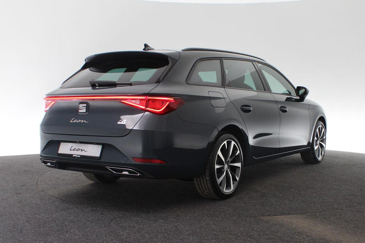 Seat LEON Sportstourer FR Business 1.5 TSI eHybrid 150 kW / 204 pk |