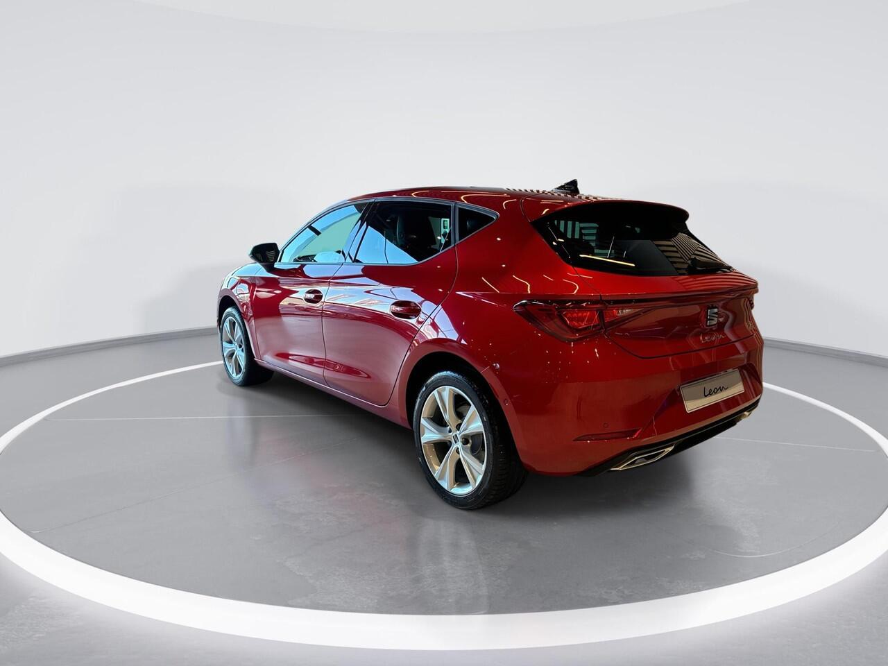 Seat LEON FR Business 1.5 TSI eHybrid 150 kW / 204 PK Hatchb 6 versn. DSG | Panoramadak | matrix led | Safe & driving pack | Herwaardering!