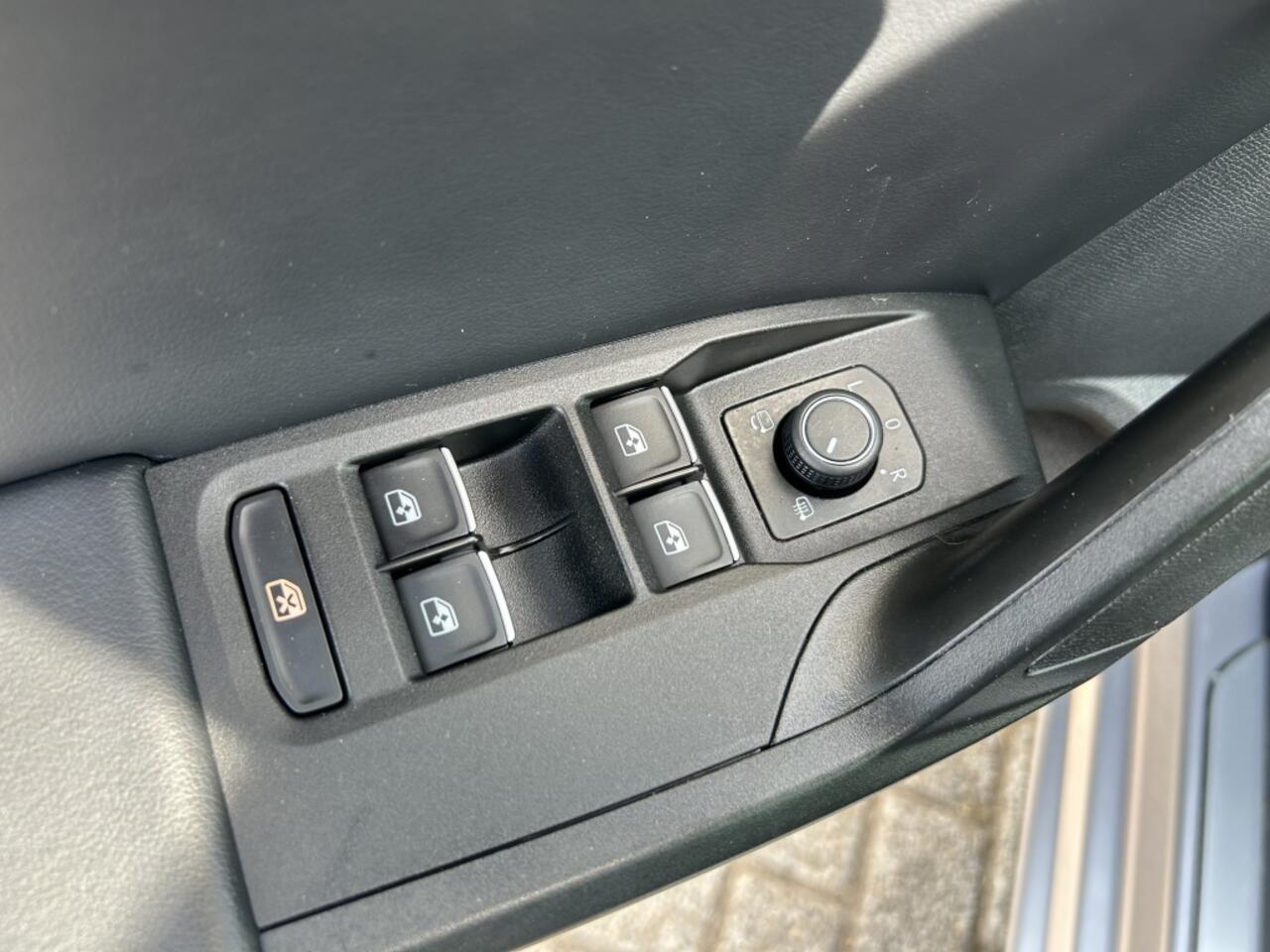 Seat LEON 1.5 eTSI FR LaunchEd