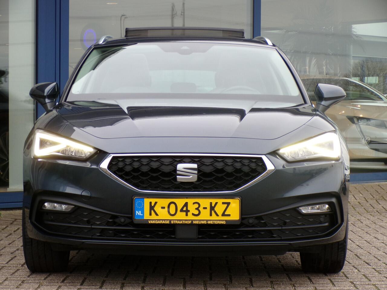 Seat LEON Sportstourer 1.5 TSI Style Launch Edition, Full LED / Trekhaak / Elektr. Schuifdak / Camera + Sensoren / Carplay + Android Auto